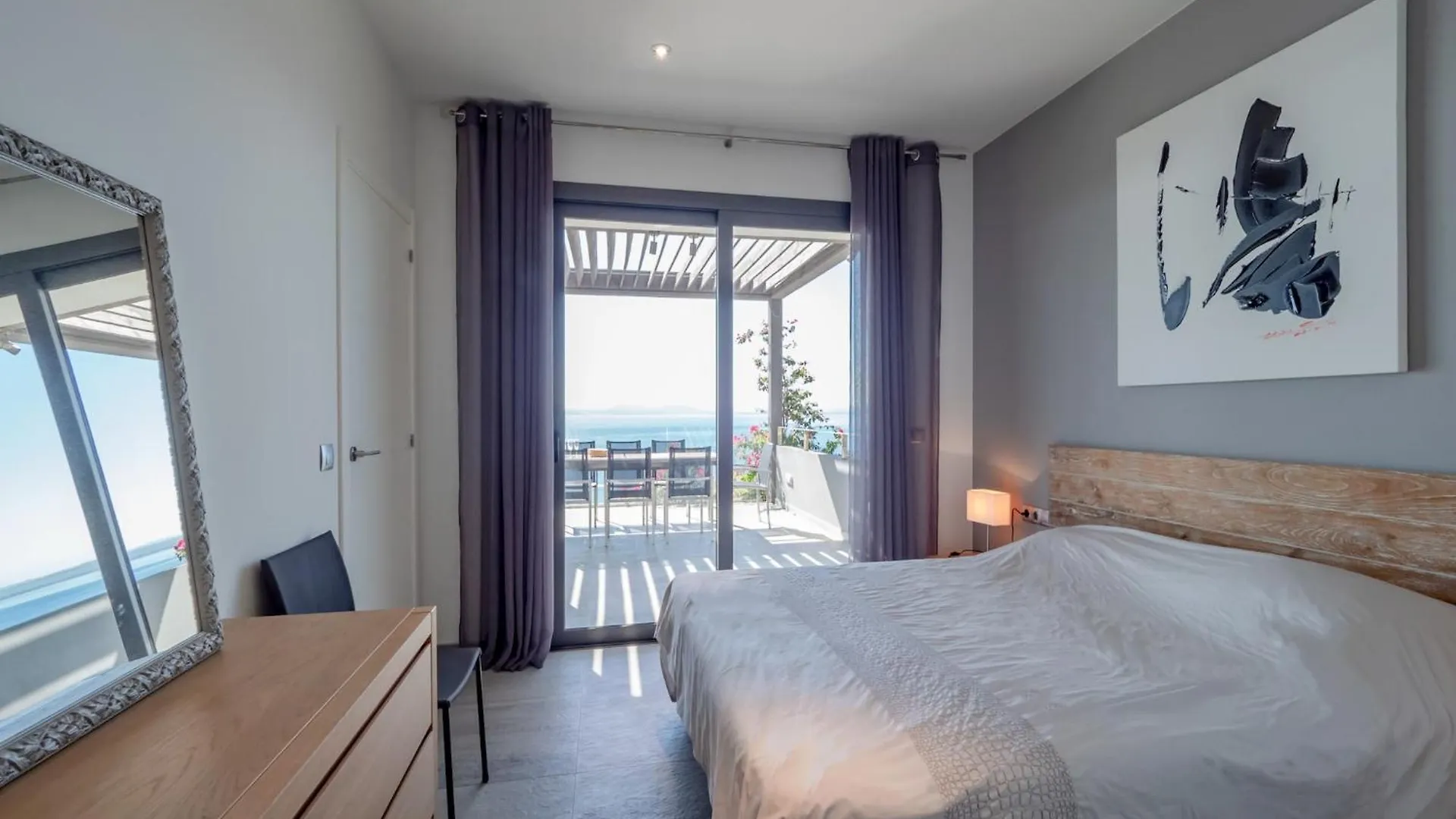 Apartment In Roses With Central Heating Montjoi