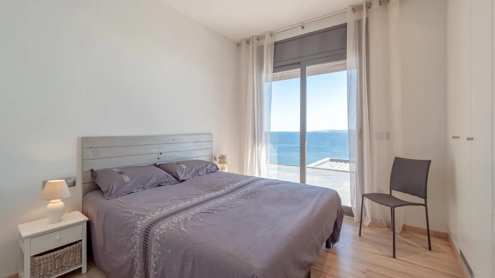 Apartment In Roses With Central Heating Montjoi 0*,